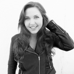 Taylor Tomlinson